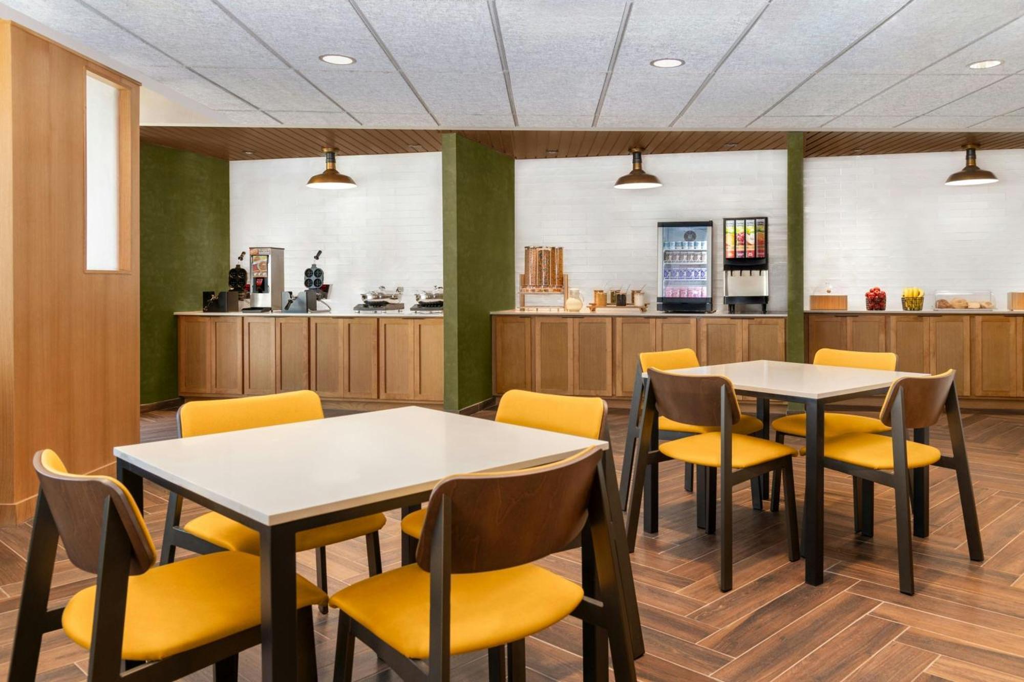 Fairfield By Marriott Inn & Suites Kansas City At The Legends Bagian luar foto