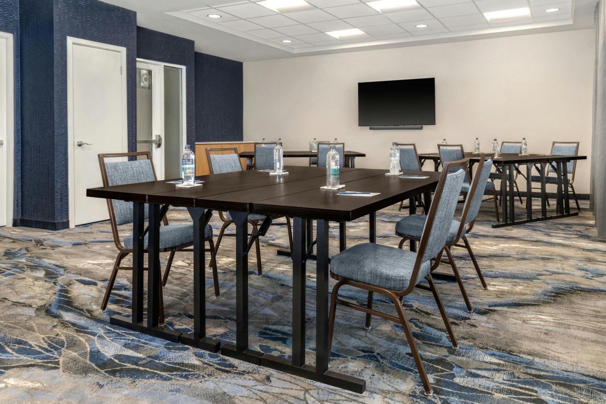 Fairfield By Marriott Inn & Suites Kansas City At The Legends Bagian luar foto
