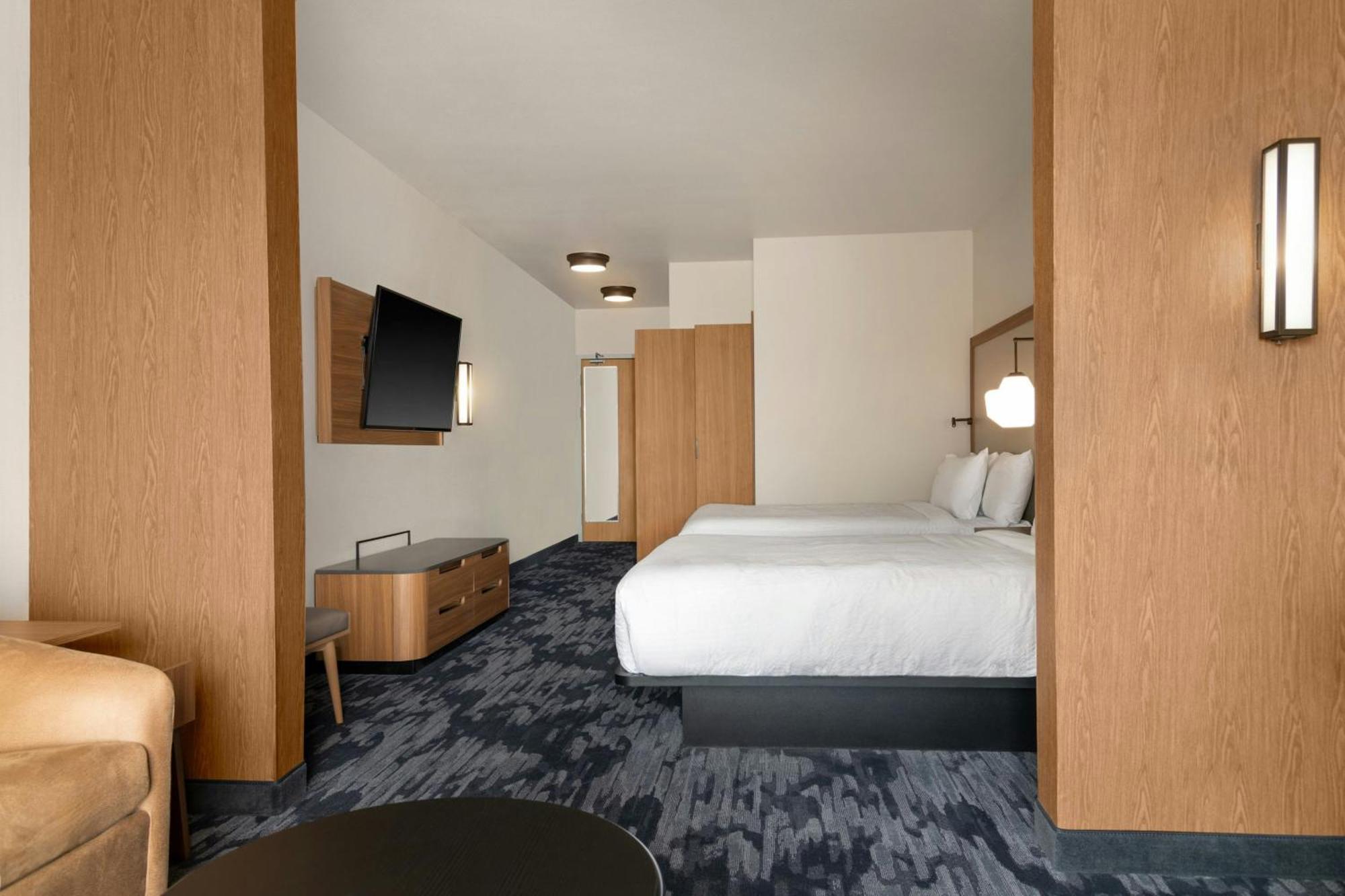 Fairfield By Marriott Inn & Suites Kansas City At The Legends Bagian luar foto
